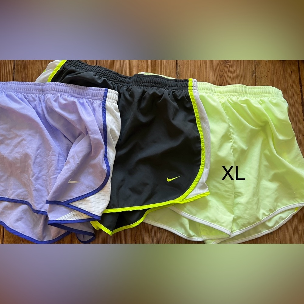 Nike 3 pair shorts sz XL youth girls
